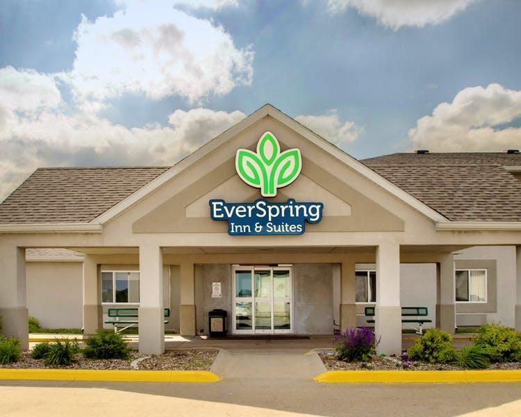 Everspring Inn & Suites Oskaloosa Extérieur photo